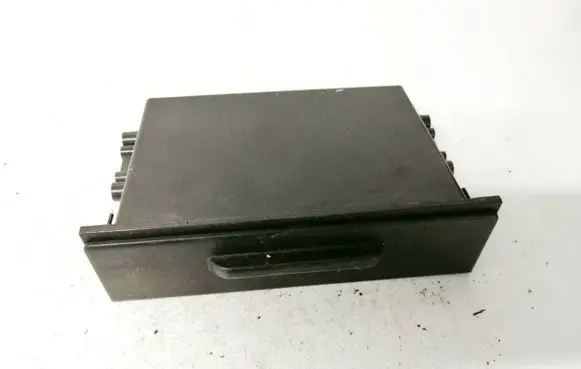 Mitsubishi Pajero Sport I Other interior part mb918623