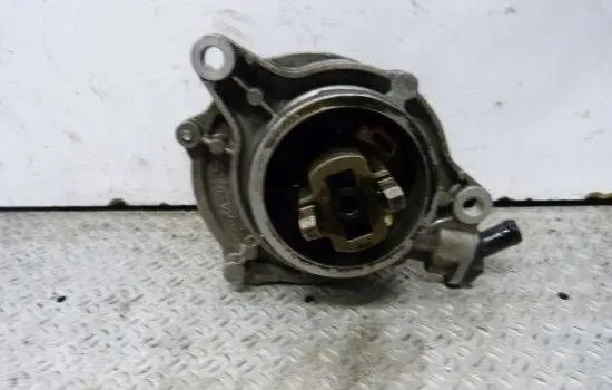 BMW 3 E90 E91 Vacuum pump