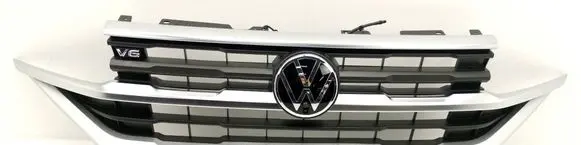 Front bumper upper radiator grill