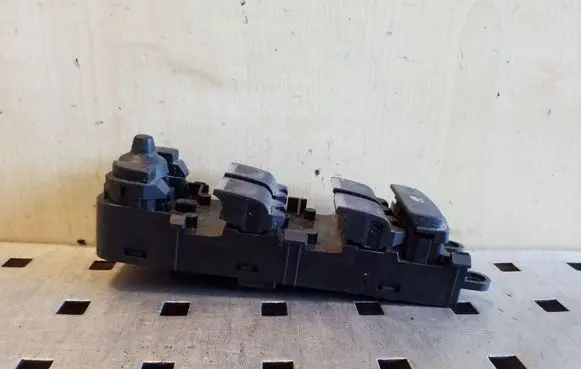 Jaguar XF X250 Electric window control switch AW9314540AC