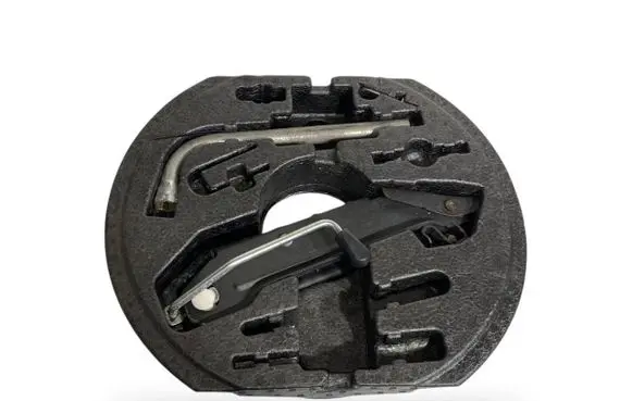 Volkswagen Golf VI Tool set 1K0012115F 1K0011031L 4D0012219A