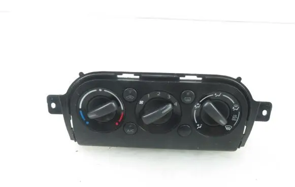 Suzuki SX4 Interior fan control switch 