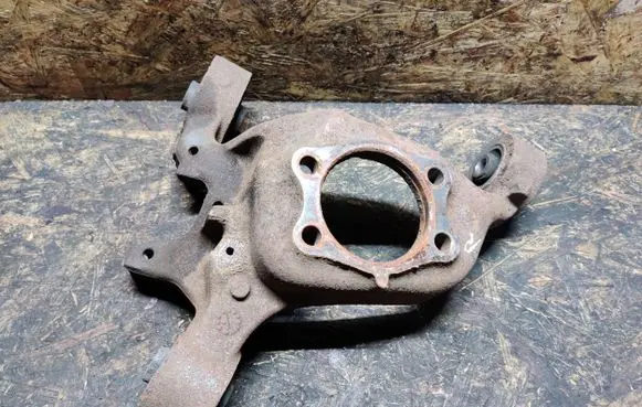 Chrysler 200 Rear wheel hub spindle/knuckle 05085664AE