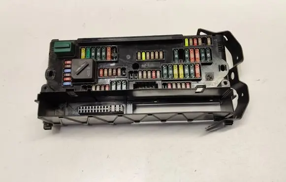 BMW 5 F10 F11 Fuse module 9234421 217033442E 01361673