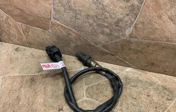 BMW 3 E92 E93 Lambda probe sensor 7569930