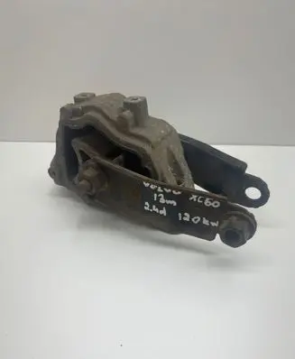 Volvo XC60 Engine mount bracket 30748173 30671219