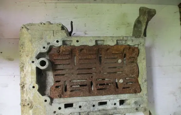 Jaguar XJ SERIE 1 Oil sump 4R8Q6675GA