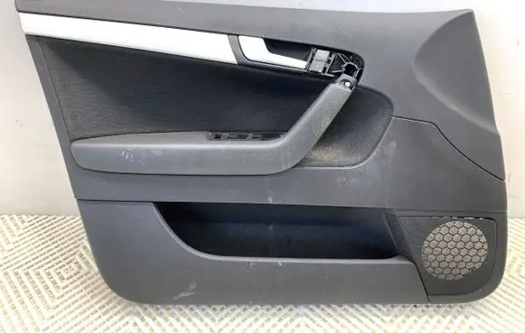 Audi A3 S3 8P Front door card panel trim 
