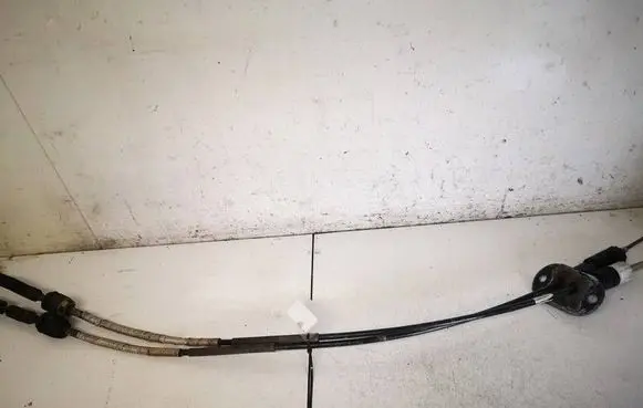 Ford Focus Gear shift cable linkage