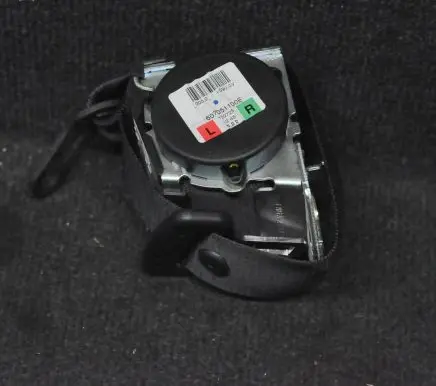BMW X1 E84 Rear seatbelt 607051100E