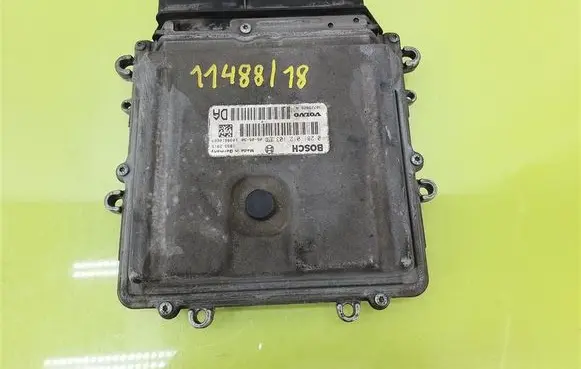 Volvo S60 Engine control unit/module 0281012103