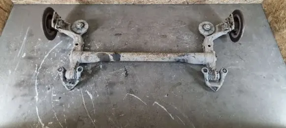 Opel Zafira A Rear axle beam 