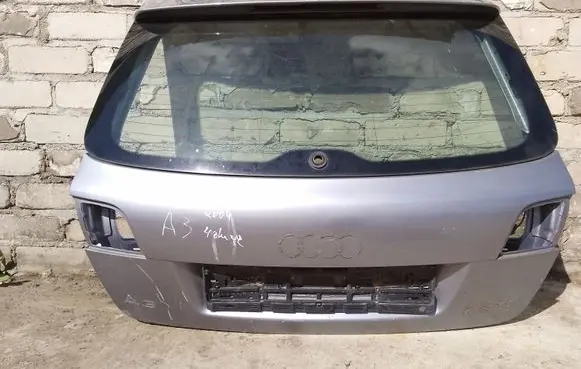 Audi A3 S3 8P Tailgate/trunk/boot lid
