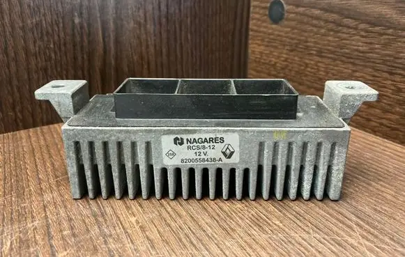 Glow plug pre-heat relay