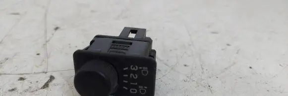 Nissan Primera Light switch