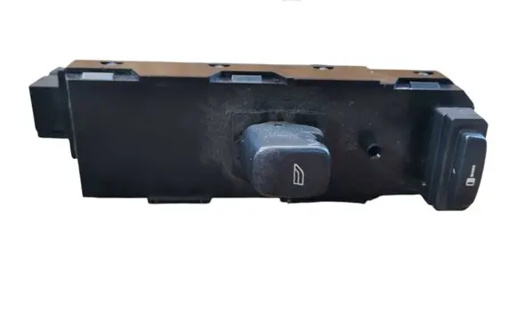 Volvo V70 Electric window control switch 30737519