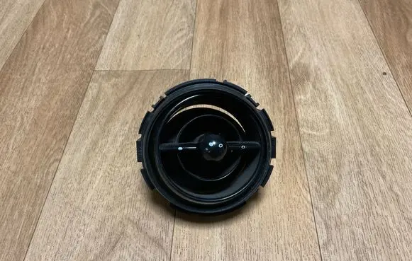 Mini One - Cooper R50 - 53 Dash center air vent grill 680088706 576334