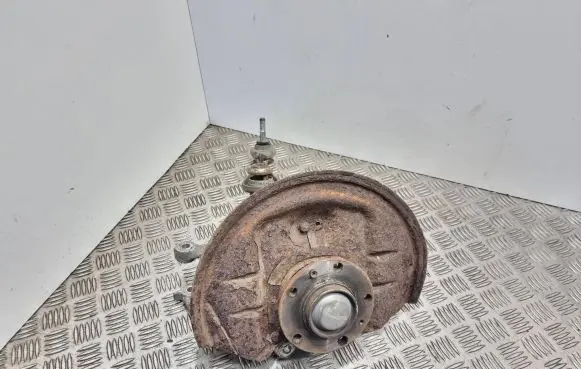 Peugeot 407 Rear wheel hub
