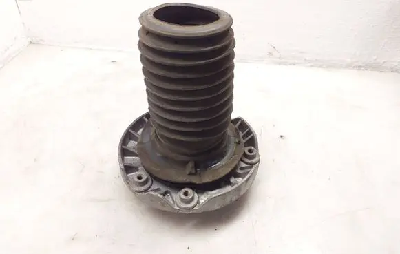 BMW 2 F44 Front upper strut mount 689261702 B2011102740