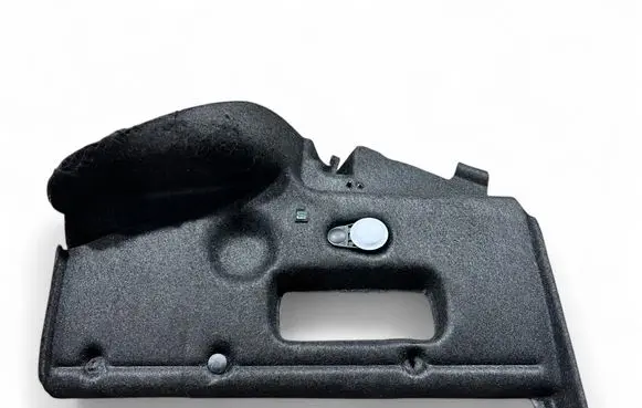 Dashboard lower bottom trim panel