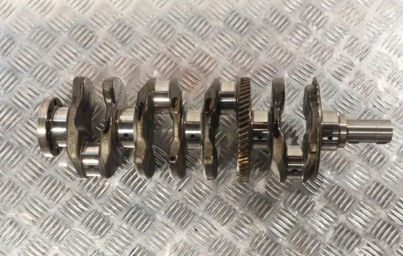 Toyota Avensis T250 Crankshaft 134010R020