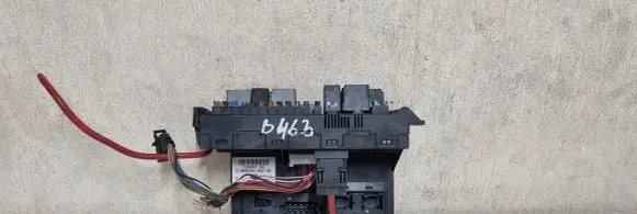 Mercedes-Benz E W211 SAM control unit 2115457401