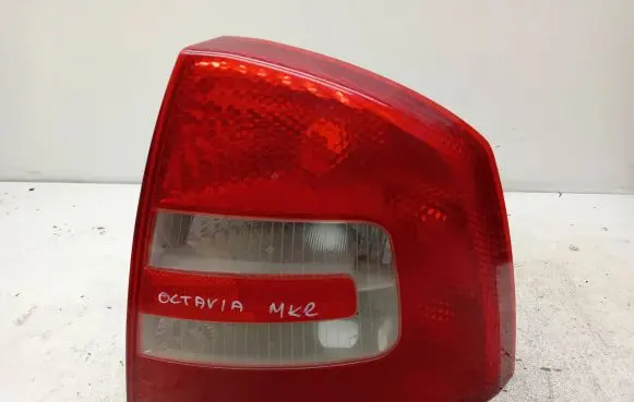 Skoda Octavia Mk2 (1Z) Rear/tail lights 1Z5945112A