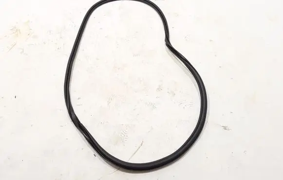 Volvo S60 Front door rubber seal 32328842