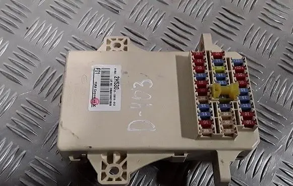 Hyundai i30 Fuse module 919502h530