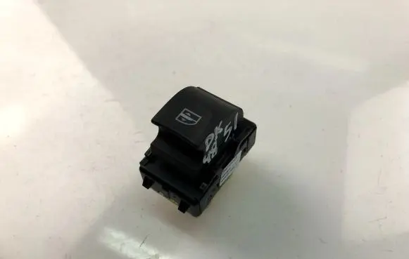 Renault Captur Electric window control switch 254218614R