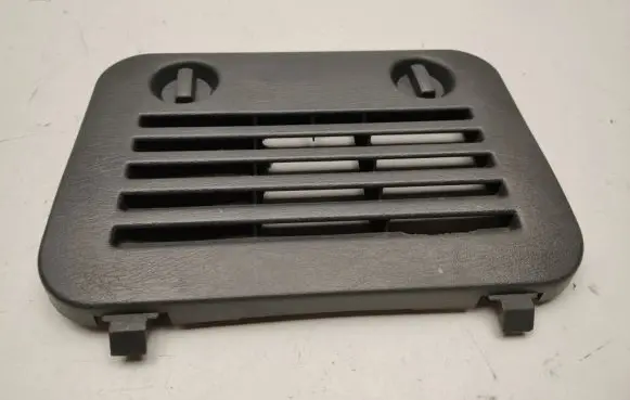 Mercedes-Benz C W204 Trunk/boot trim cover A1636900327