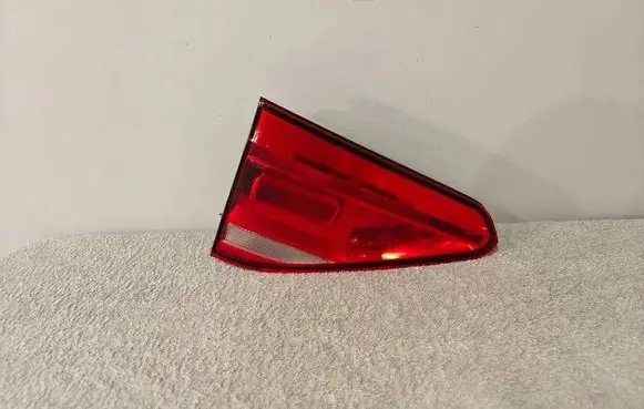 Volkswagen Touran III Rear/tail lights 