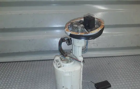 Mini One - Cooper R50 - 53 In-tank fuel pump 10652409 0283326240
