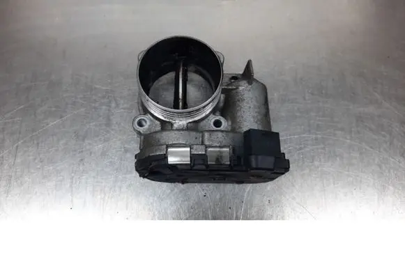 Volvo S60 Throttle valve 8692720