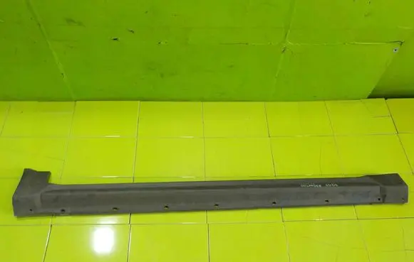 Mitsubishi Outlander Side skirt front trim 22737918 10AB19