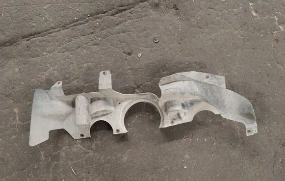 BMW X5 E53 Front underbody cover/under tray 7012075