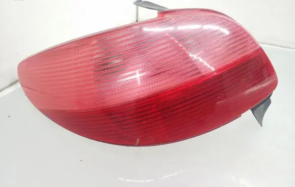 Peugeot 206 Rear/tail lights 2531