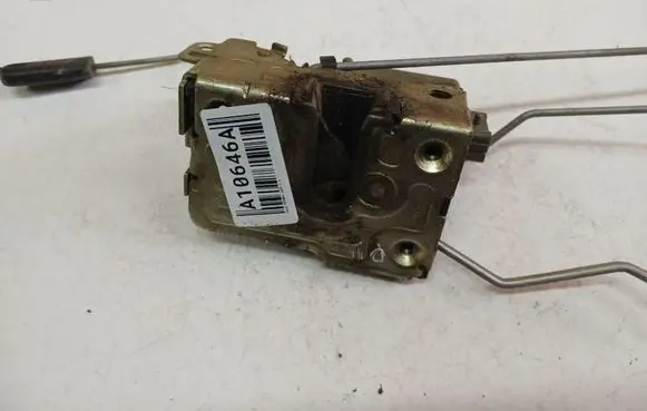 Opel Movano A Front door lock 