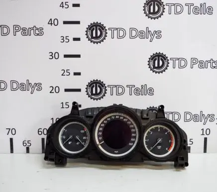 Mercedes-Benz C W204 Speedometer (instrument cluster) A2049004308