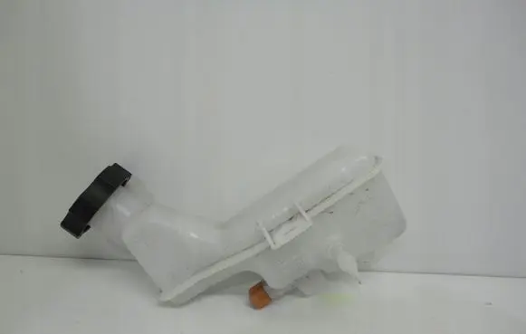 Brake fluid reservoir