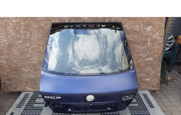 Skoda Octavia Mk1 (1U) Front vent window/glass (coupe) 