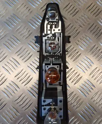 Renault Scenic II - Grand scenic II Tail light bulb cover holder 15911900