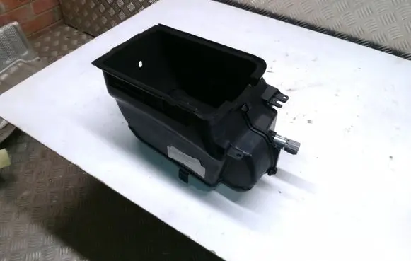 Jeep Grand Cherokee Center console C01374003BL