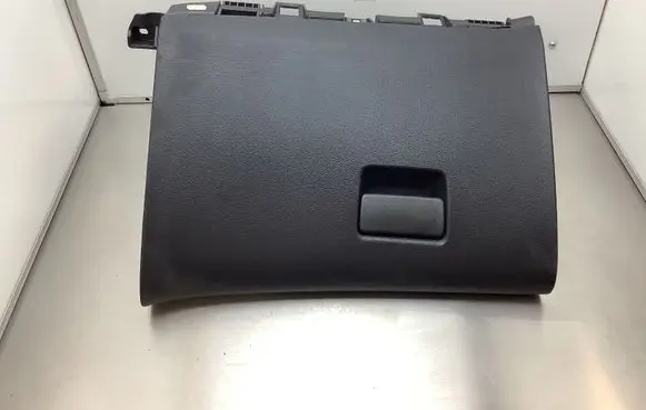 Opel Astra J Glove box 13262607 498951029