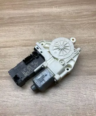 Peugeot 407 Front door window regulator motor 1137328125