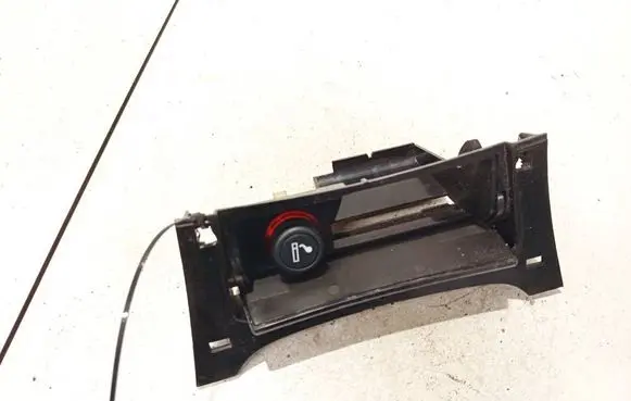 Car ashtray