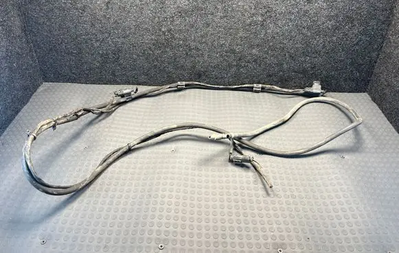 Mercedes-Benz E W211 Windshield washer spray nozzle 