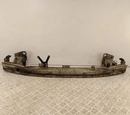 Renault Megane III Front bumper cross member 