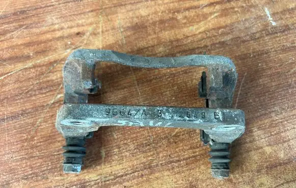 KIA Soul Brake caliper pad carrier rear 