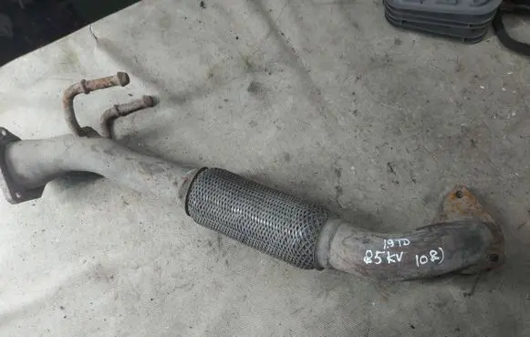 Ford Galaxy Muffler pipe connector clamp D317